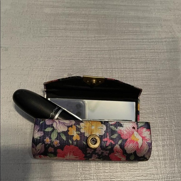 5 pcs $9 Different Designs/Colors+Print Lipstick Holder + Mirror - NWT - Picture 13 of 15